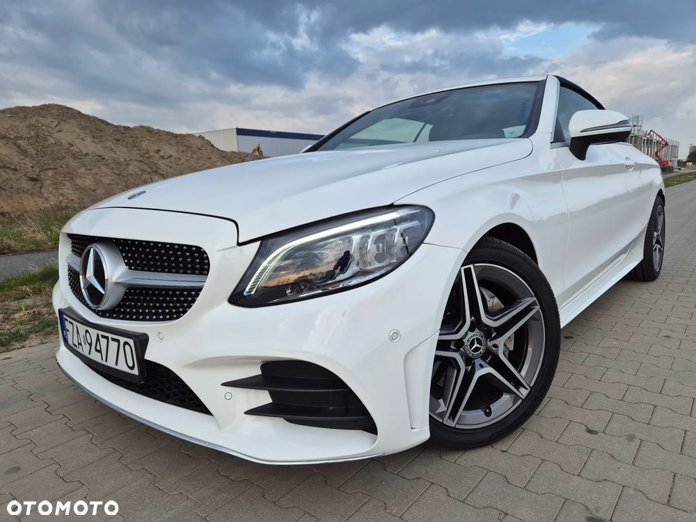 Mercedes-Benz Klasa C 180 9G-TRONIC AMG Line Plus - 19
