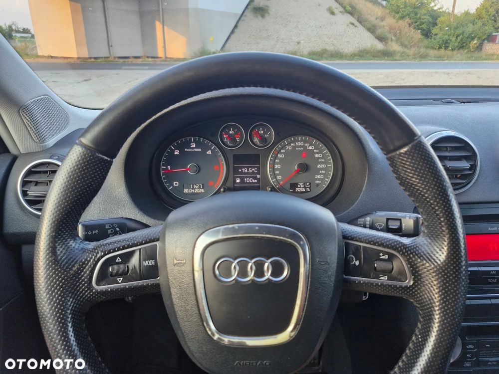 Audi A3 Sportback 2.0 TDI DPF Ambiente - 13