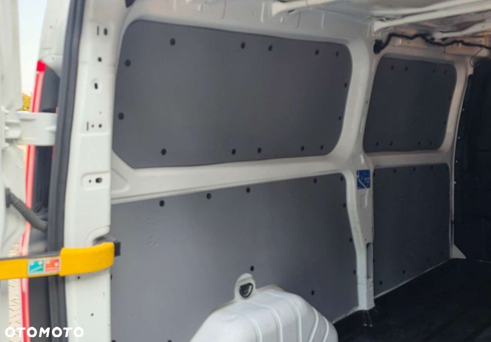 Ford Transit Custom - 33