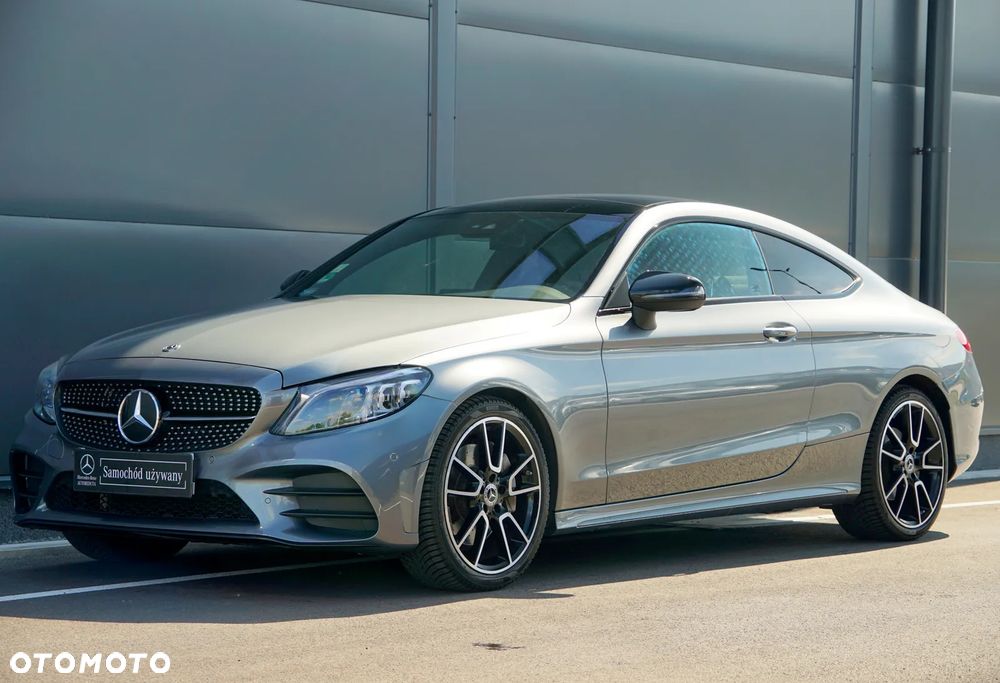 Mercedes-Benz Klasa C 300 9G-TRONIC - 2
