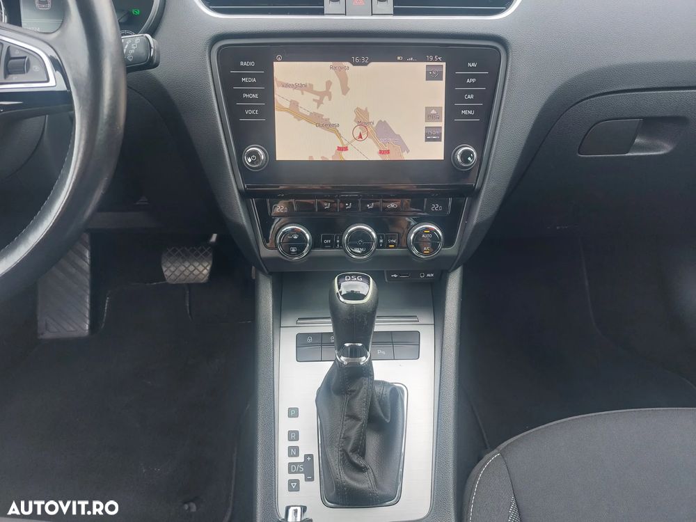 Skoda Octavia 1.6 TDI DSG Ambition - 8