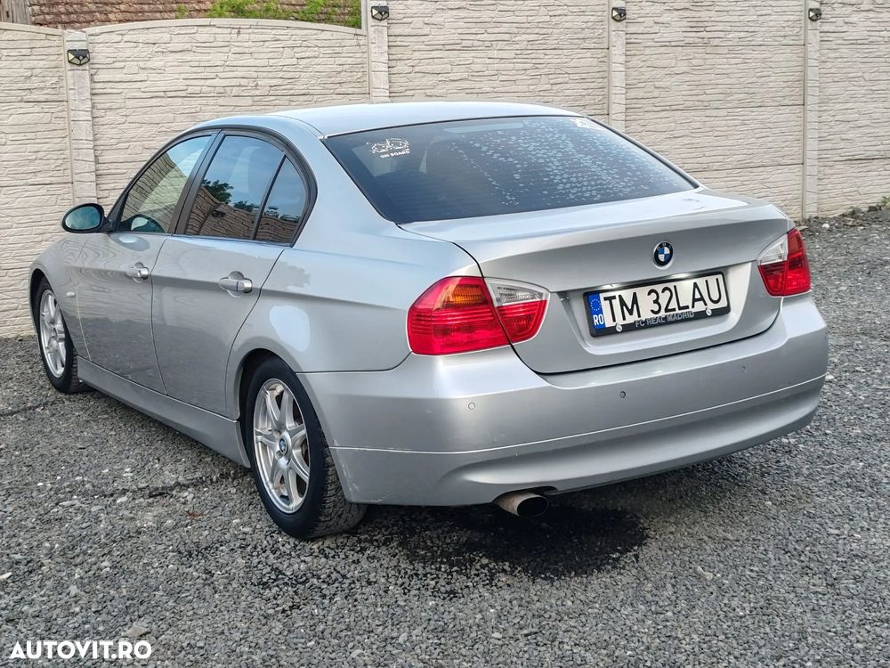 BMW Seria 3 318i - 6