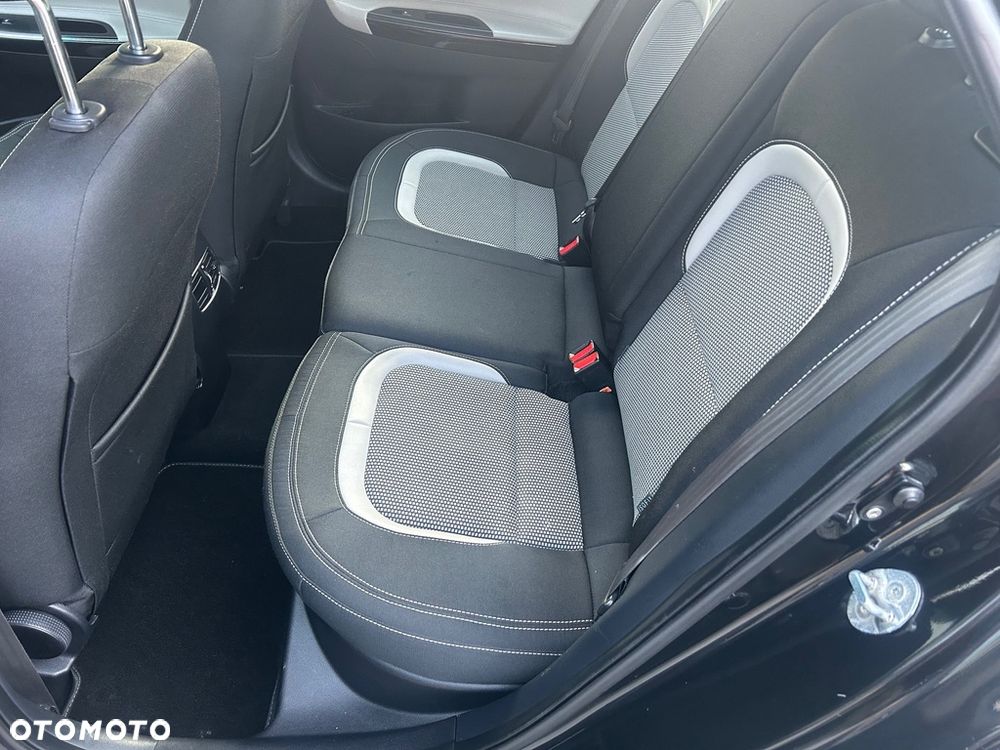 Kia Ceed 1.6 GDI DCT Spirit - 26