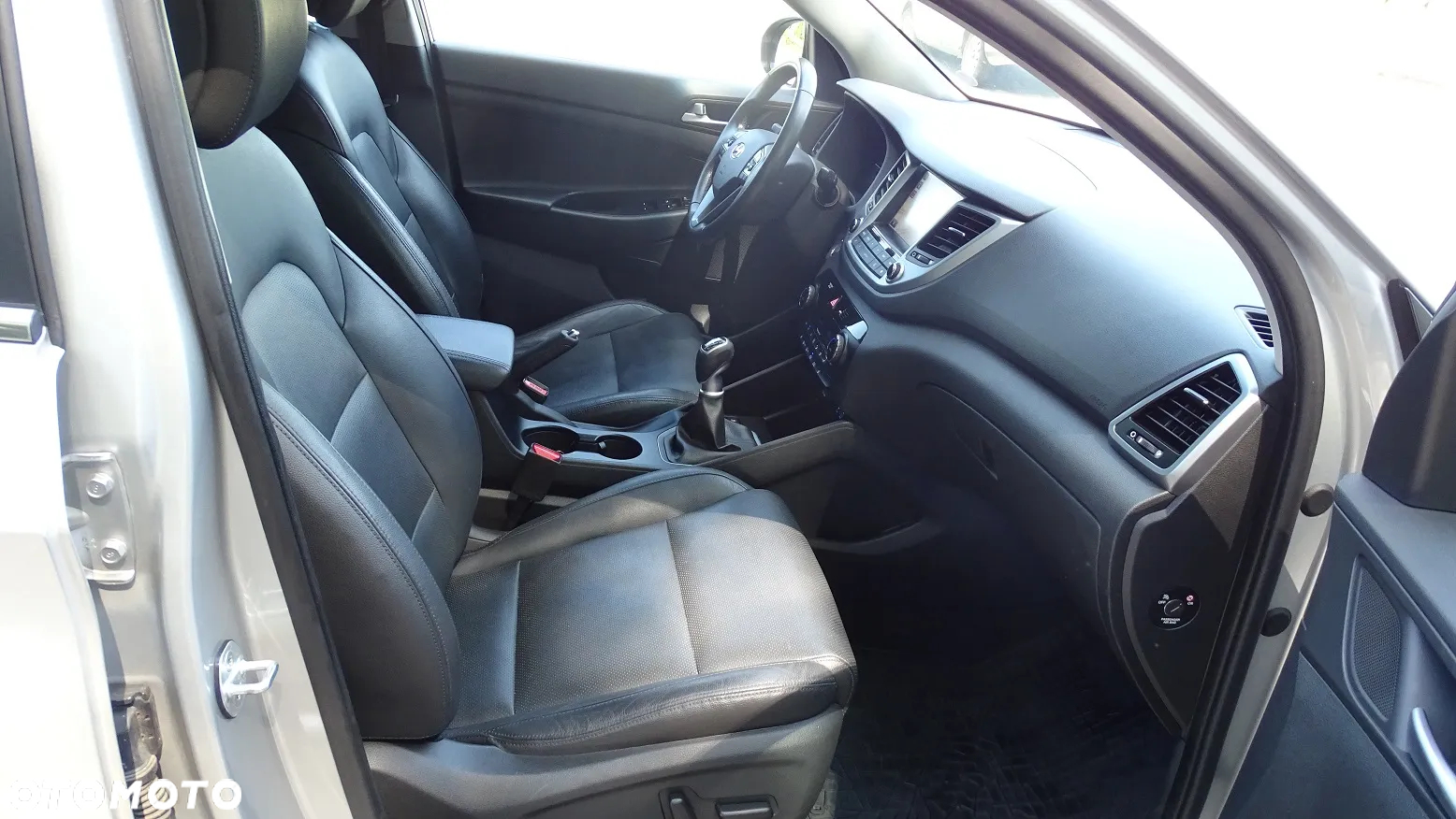 Hyundai Tucson 1.7 CRDI BlueDrive Style 2WD - 13