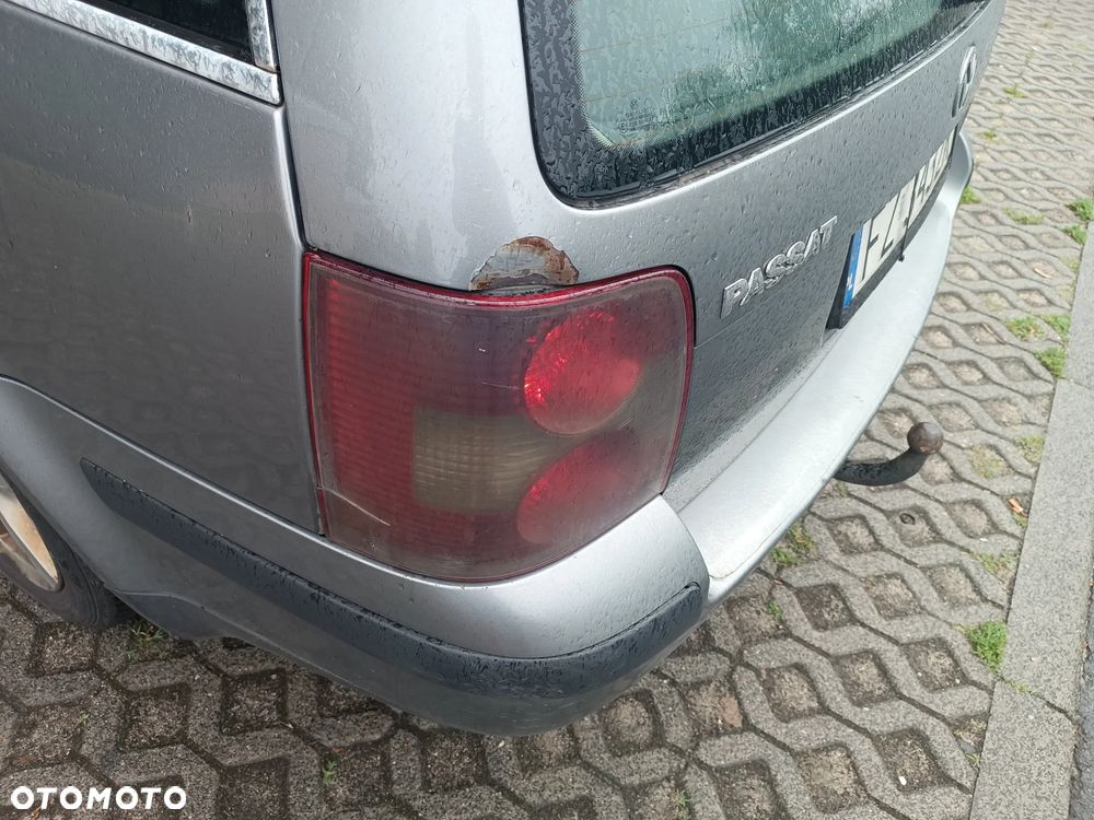 Volkswagen Passat 1.9 TDI Comfortline - 6