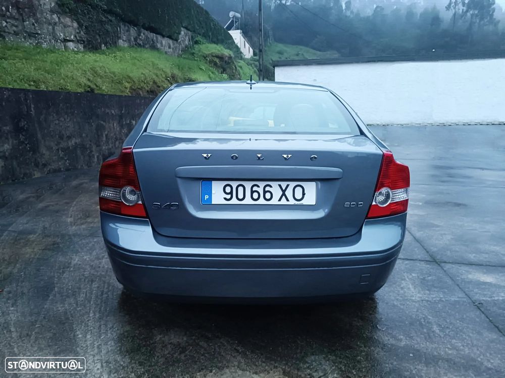 Volvo S40 2.0 D Sport - 8