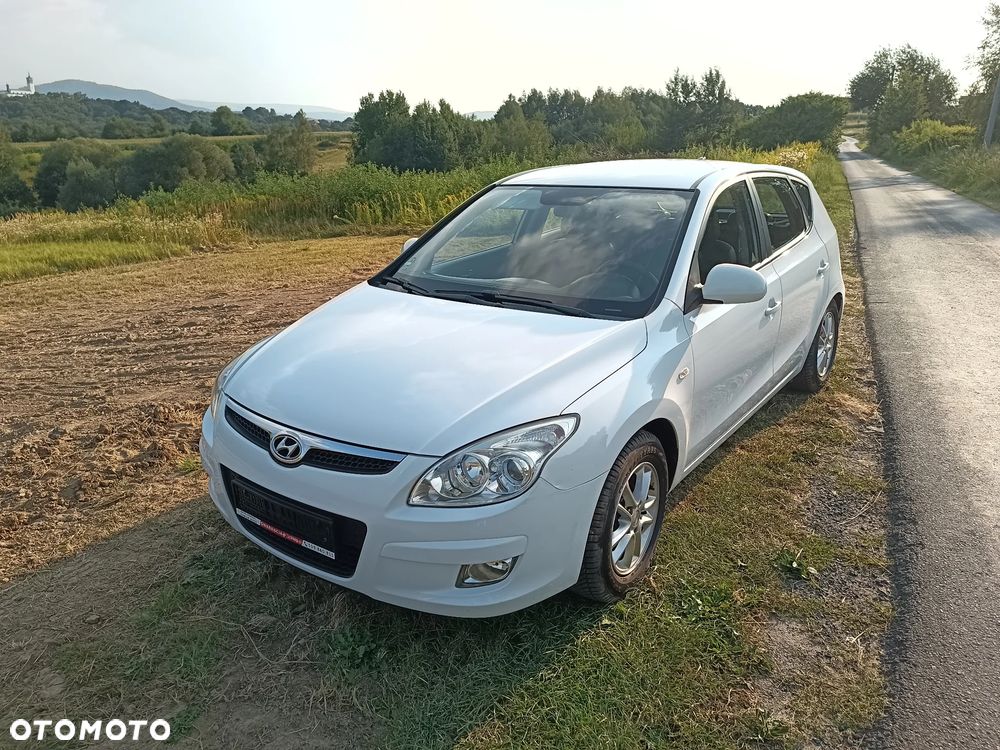 Hyundai i30 2.0 Premium - 6