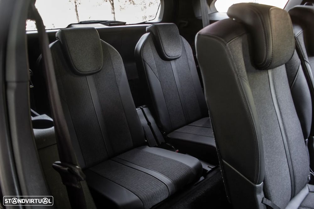 Peugeot 5008 BlueHDI 130 EAT8 GT - 33
