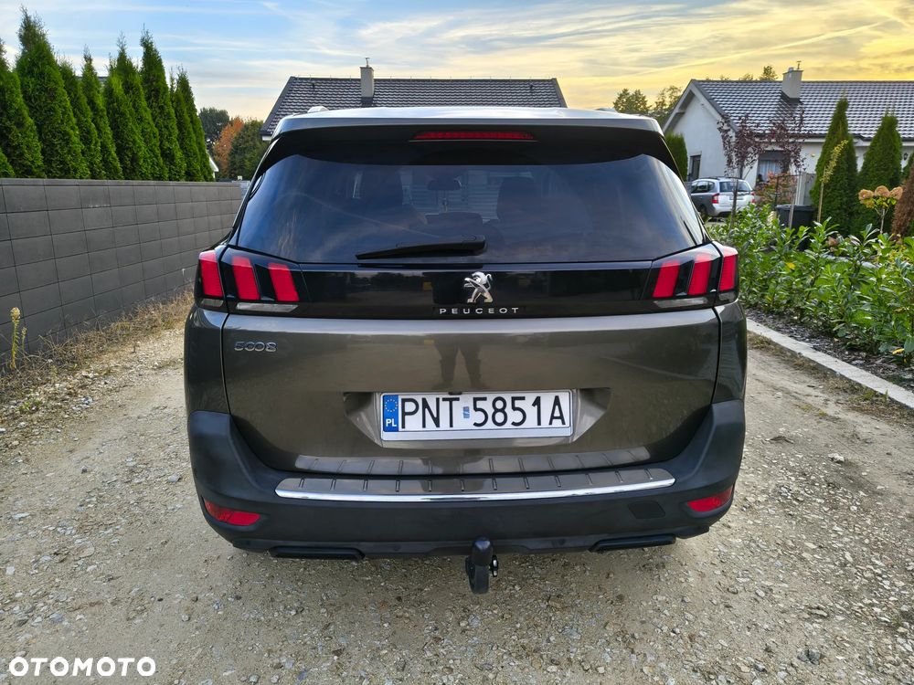Peugeot 5008 1.2 PureTech Allure Pack S&S - 8