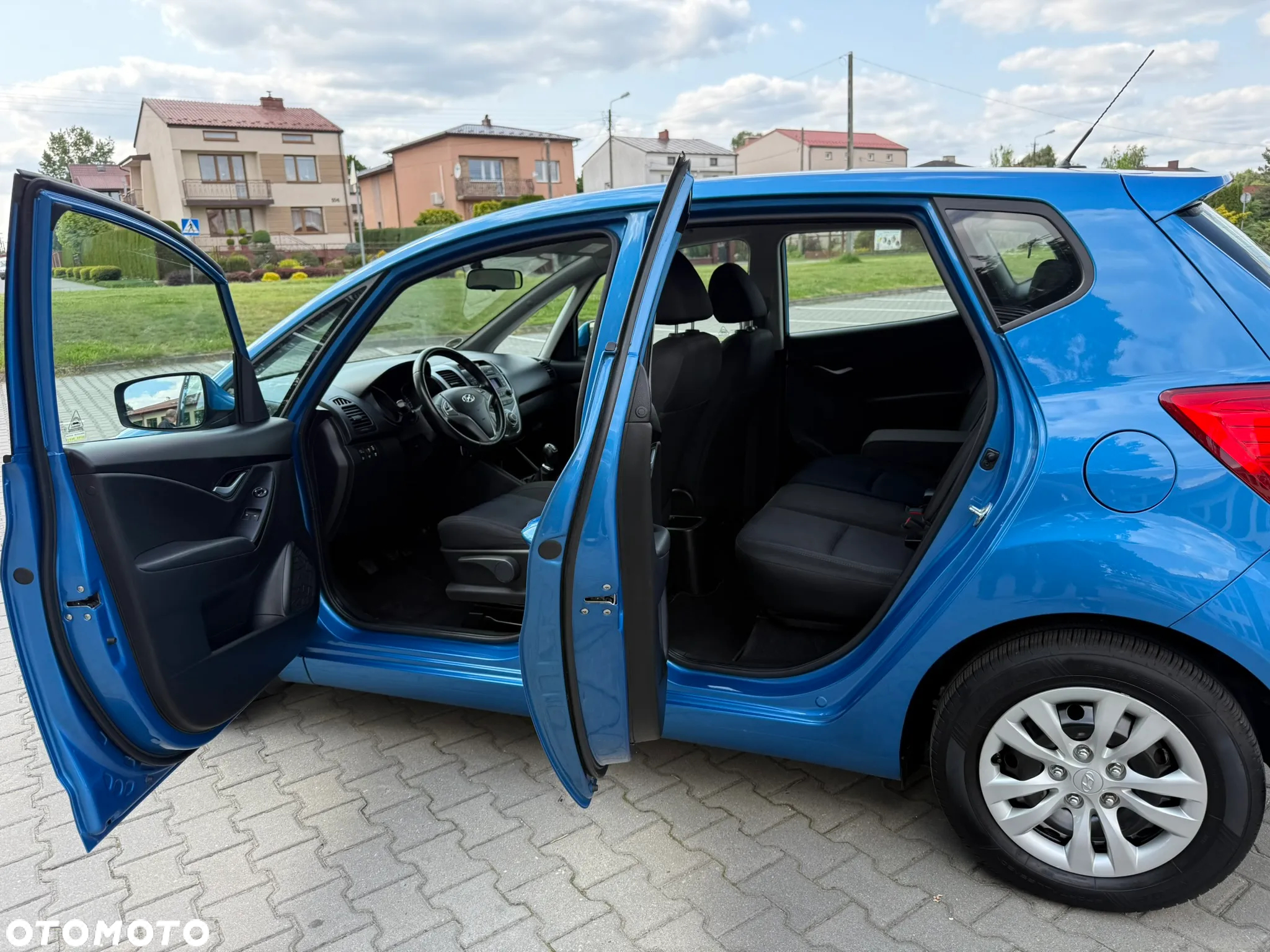 Hyundai ix20 1.4 blue Passion - 31