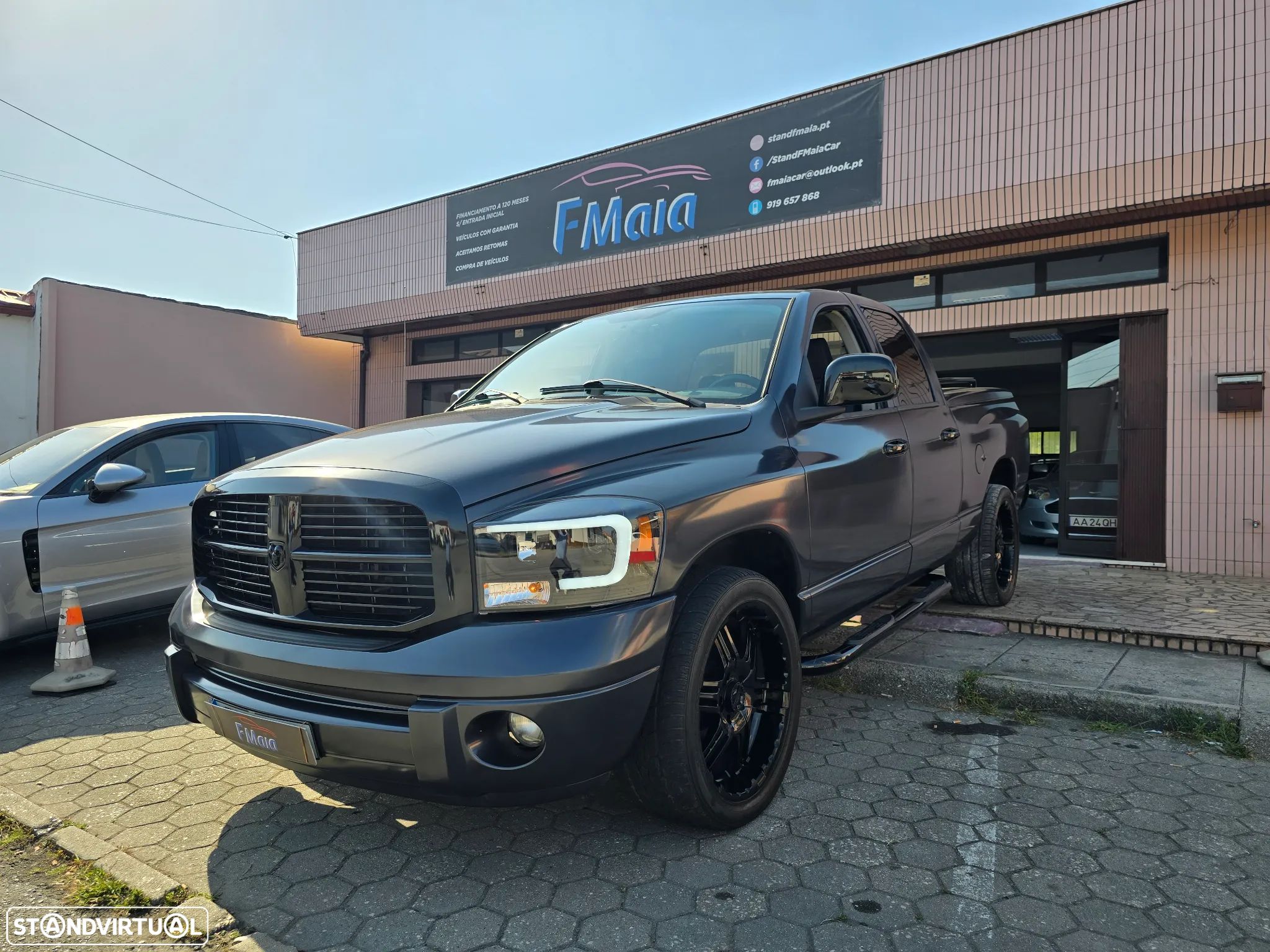 Dodge RAM - 1