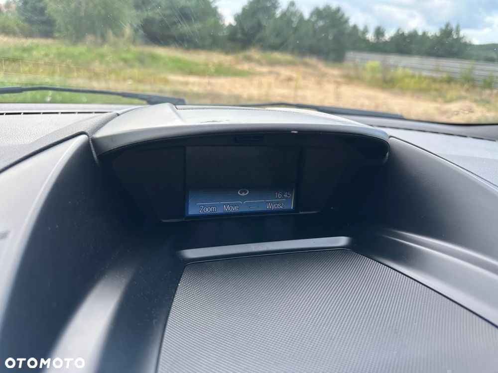 Ford Kuga 2.0 TDCi 2x4 Titanium - 25
