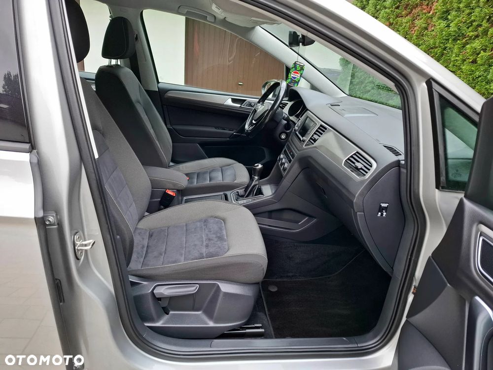 Volkswagen Golf Sportsvan VII SV 1.4 TSI BMT Highline - 17