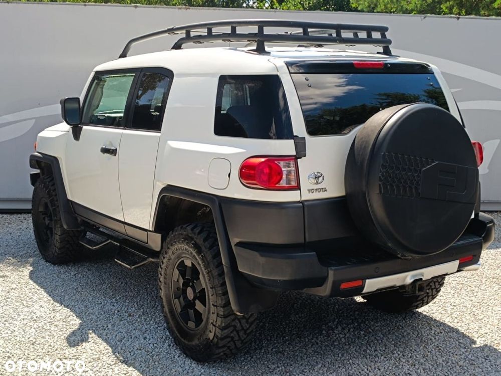 Toyota FJ - 16