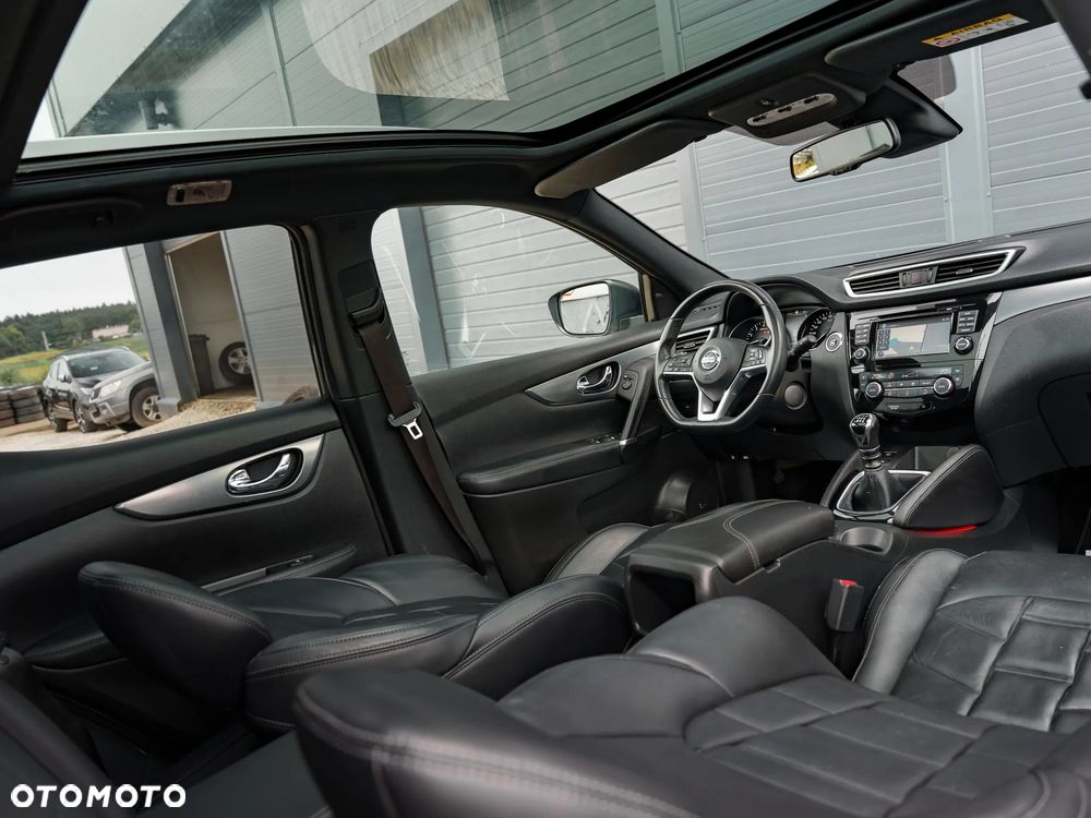 Nissan Qashqai 1.3 DIG-T Tekna+ - 17