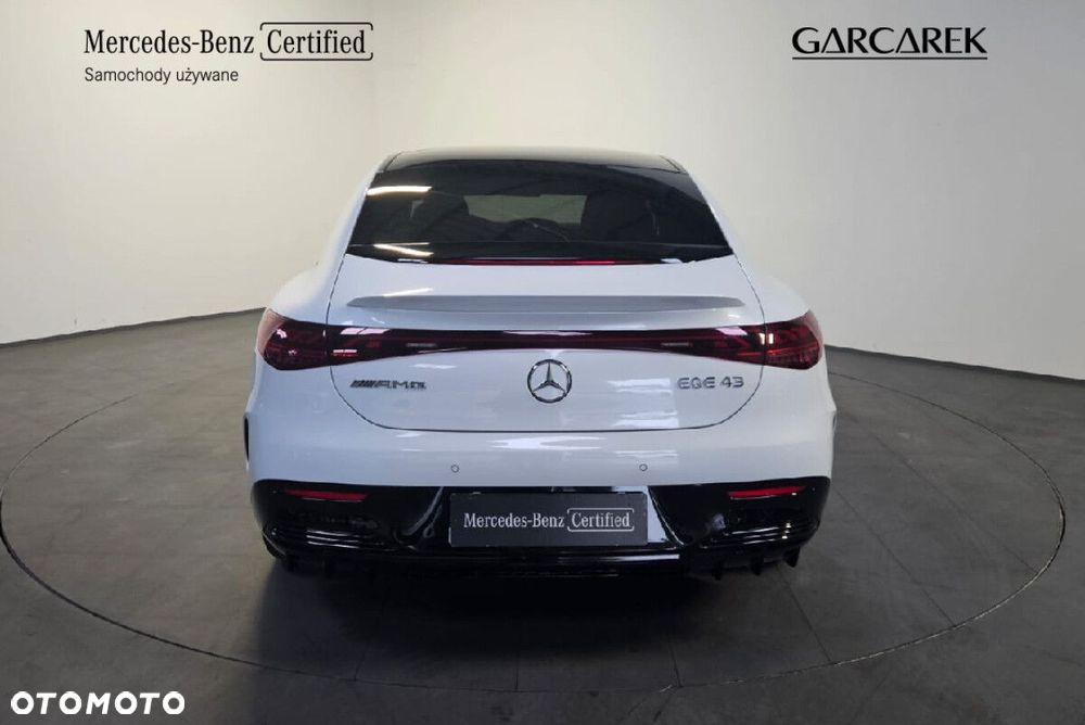 Mercedes-Benz EQE - 7