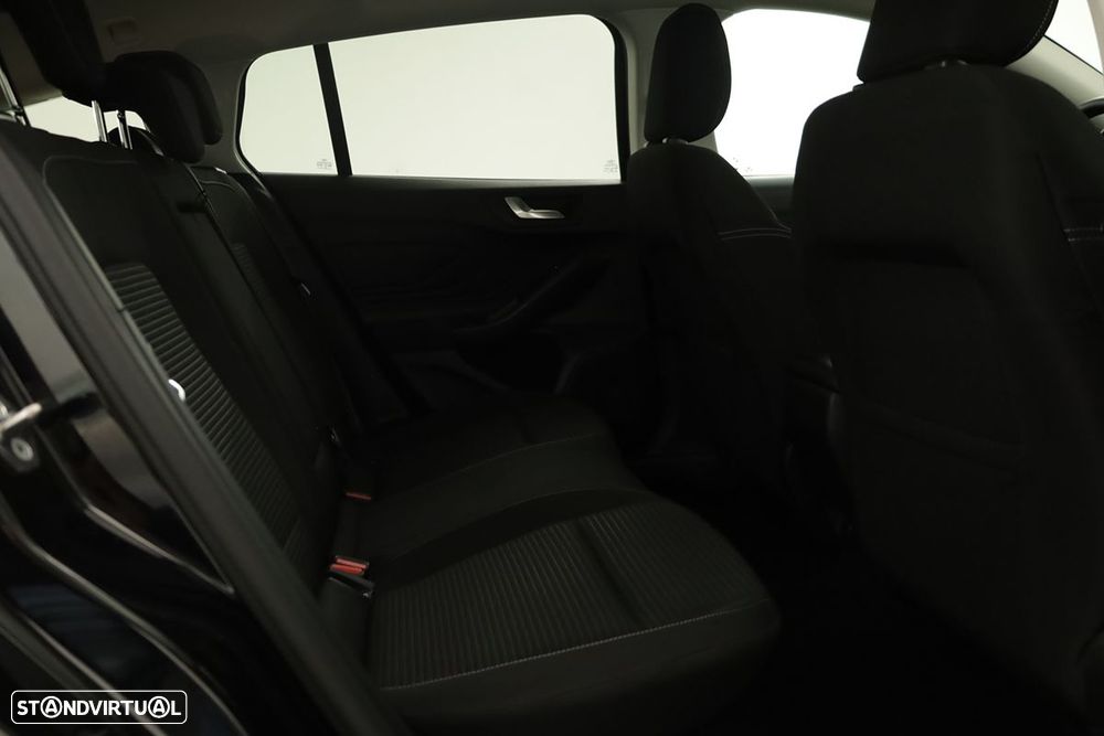 Ford Focus SW 1.0 EcoBoost MHEV Active X - 20