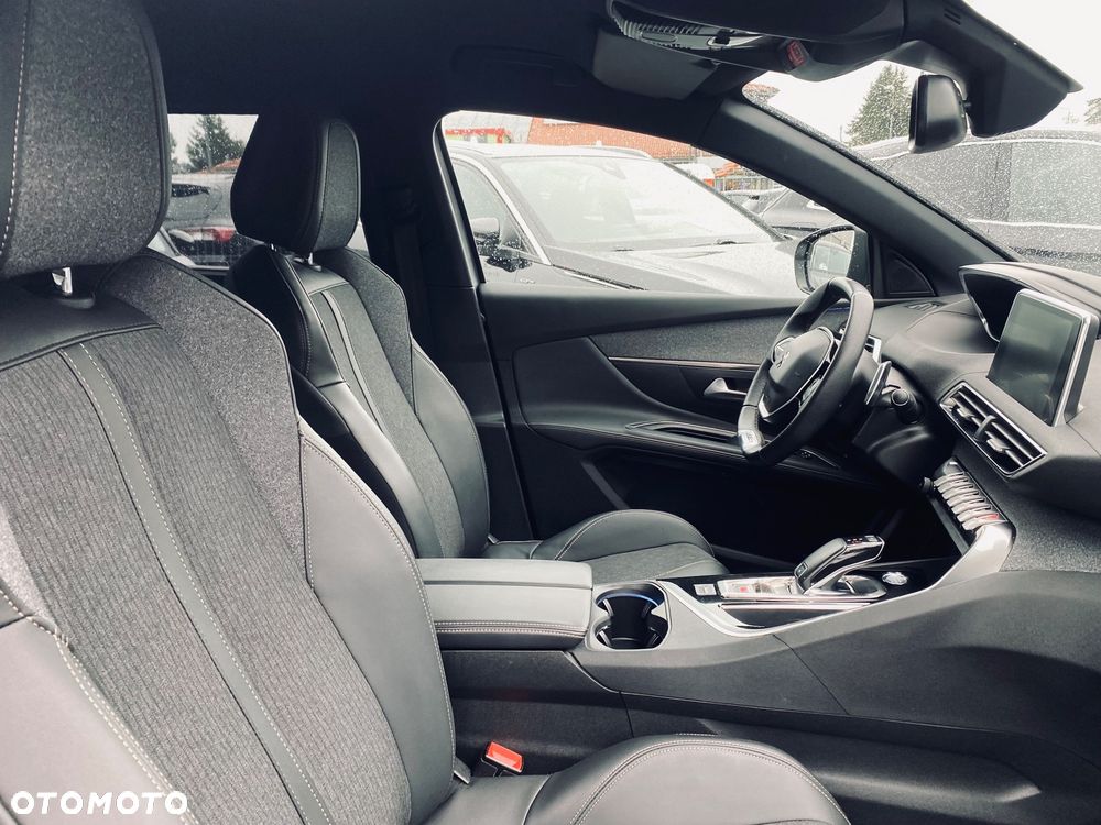 Peugeot 5008 BlueHDI 130 EAT8 GT - 26