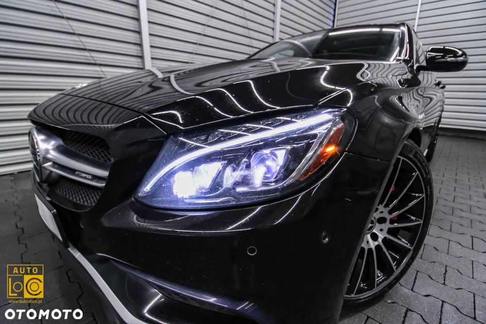 Mercedes-Benz Klasa C AMG 63 S AMG Speedshift 7G-MCT - 38