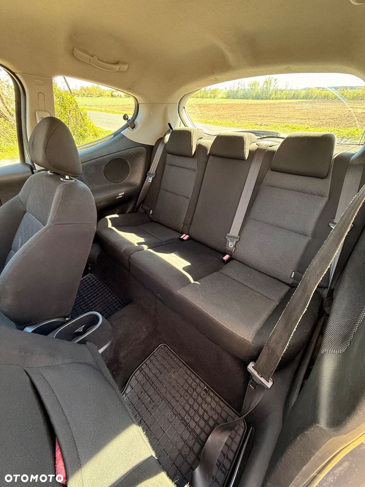 Peugeot 207 1.4 HDi Presence - 10