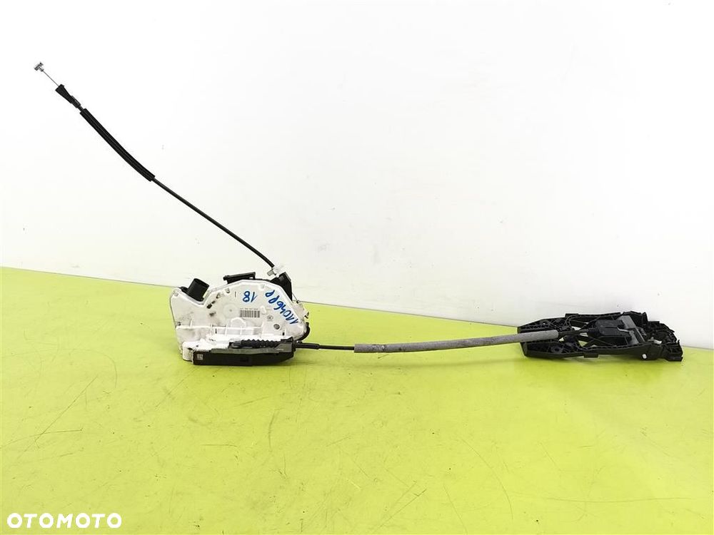 Zamek drzwi przód prawy KLAMKA Skoda Fabia II 2007-2014 5N1837016C ORYGINAŁ - 1