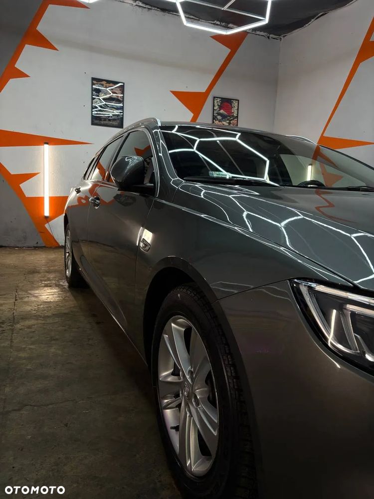 Opel Insignia - 18