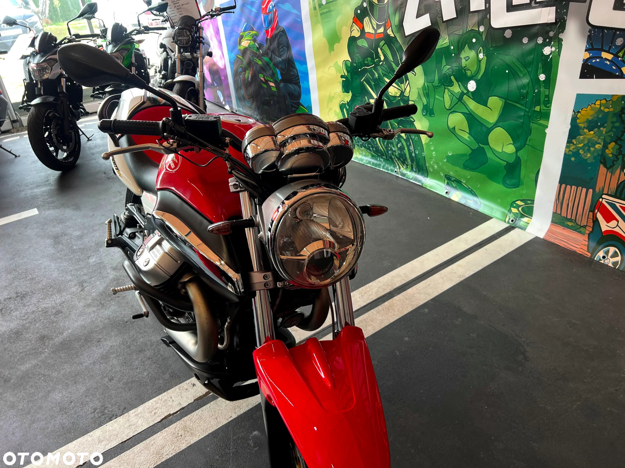 Moto Guzzi 1200 - 8