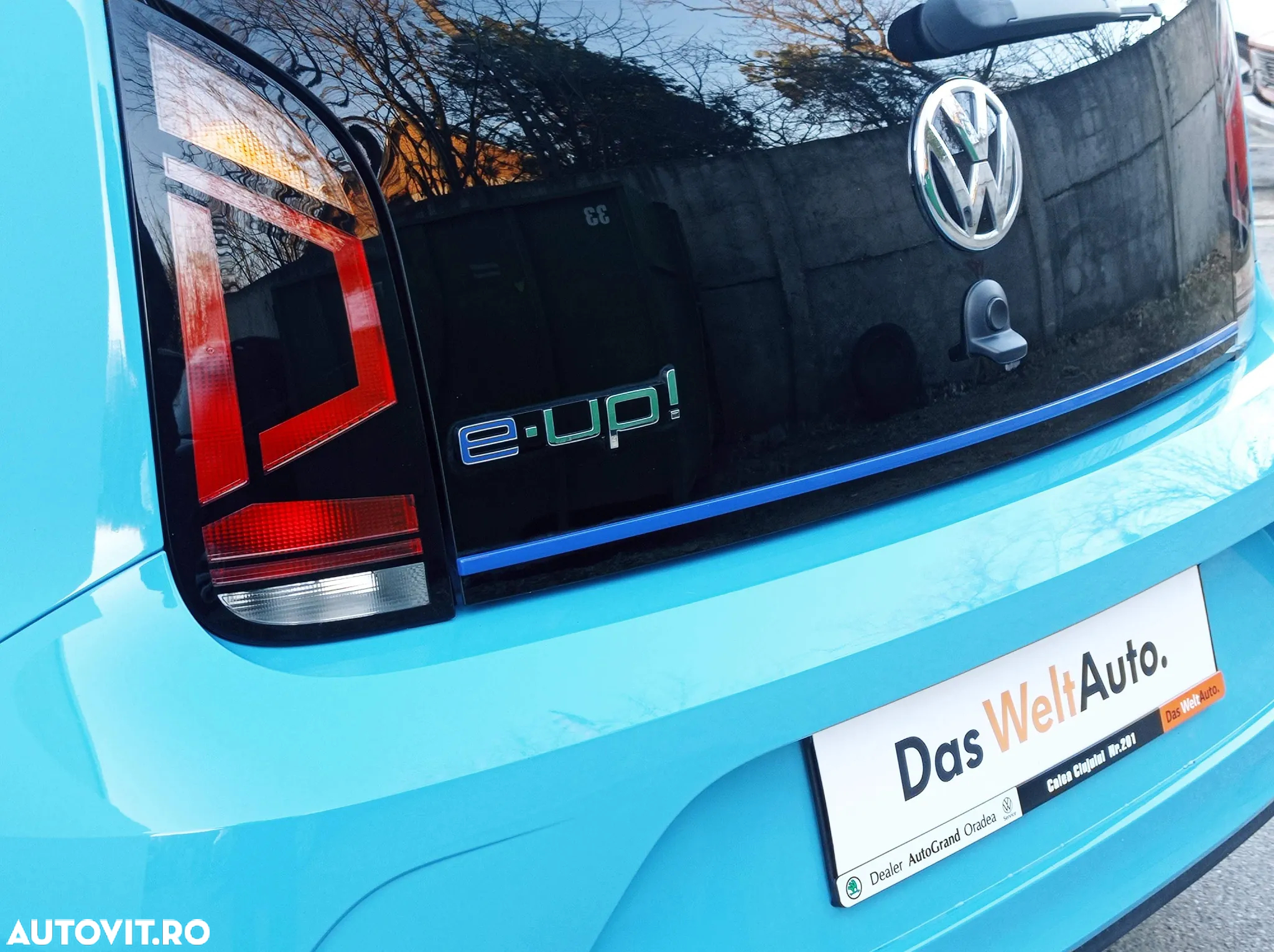 Volkswagen up! e-up! - 10