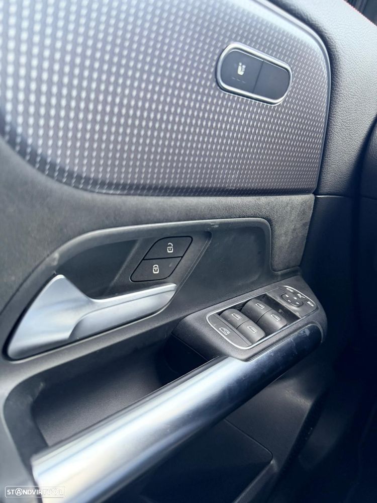 Mercedes-Benz EQA - 8