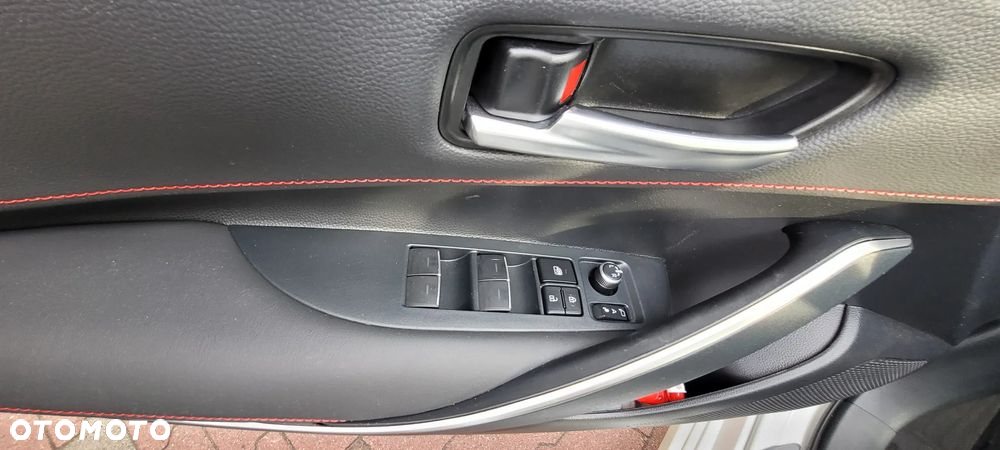 Toyota Corolla 1.8 Hybrid GR Sport - 4