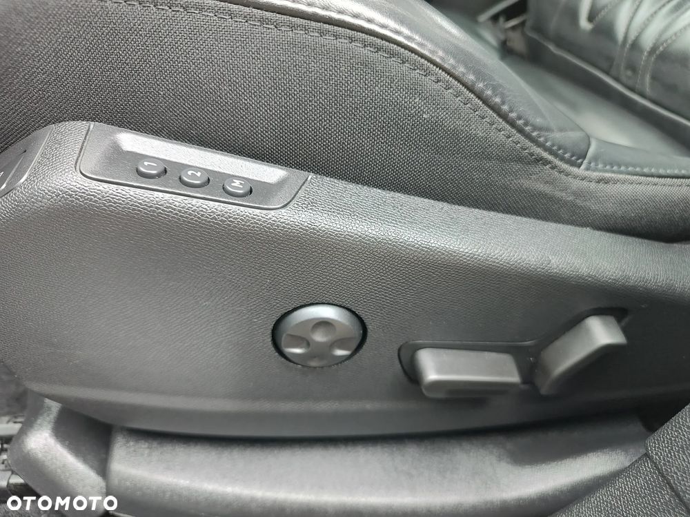 Peugeot 3008 BlueHDi 180 Stop & Start EAT6 GT - 24