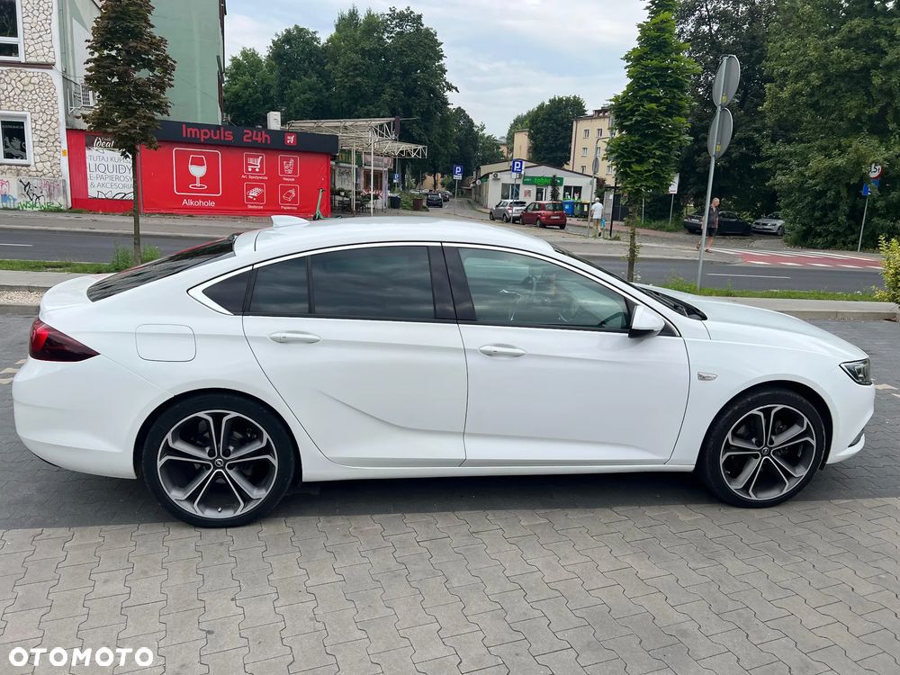 Opel Insignia 2.0 CDTI Cosmo - 9