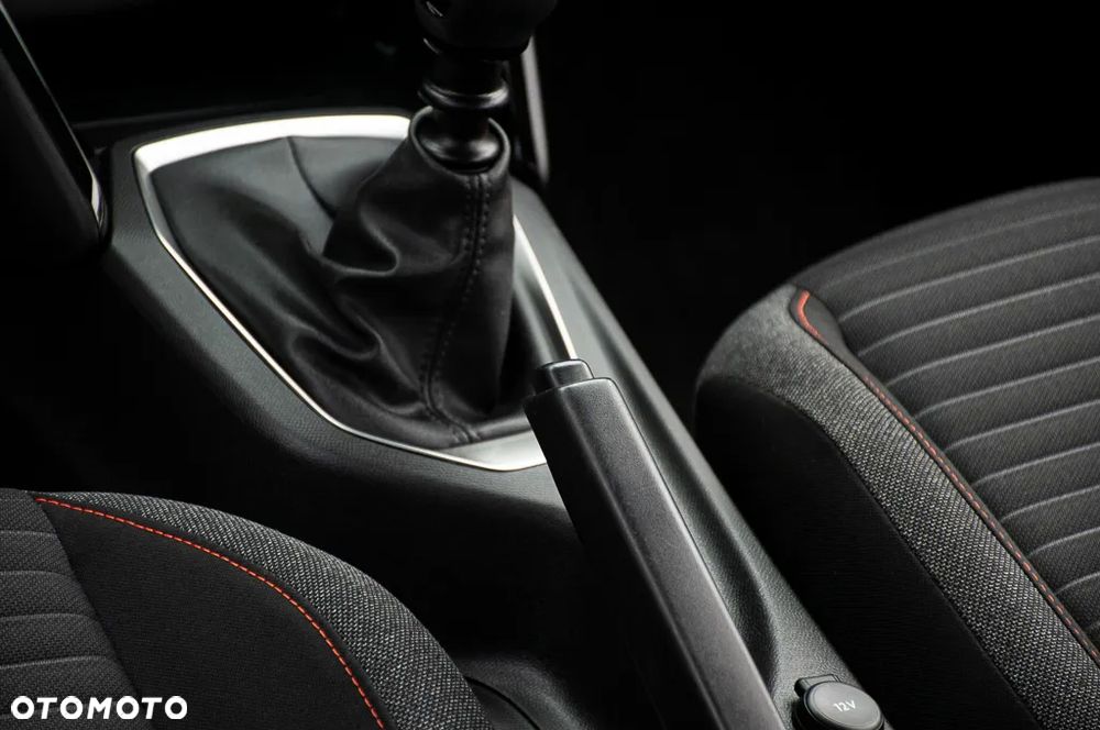 Peugeot 208 PureTech 82 Start & Stop Allure - 32