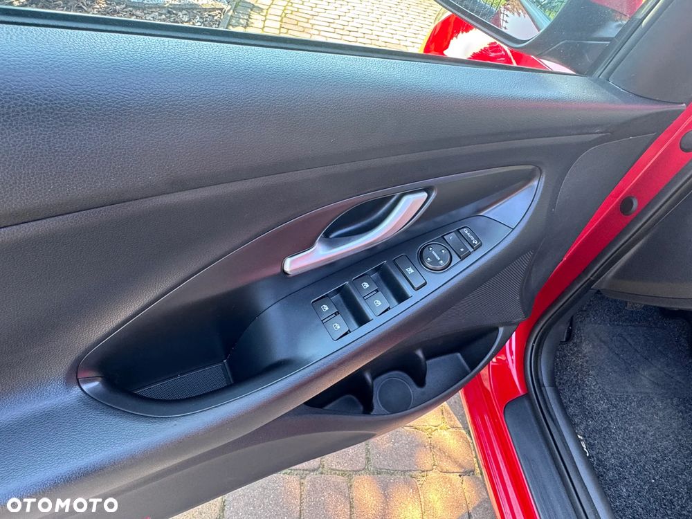 Hyundai i30 i30cw 1.4 Intro Edition - 11
