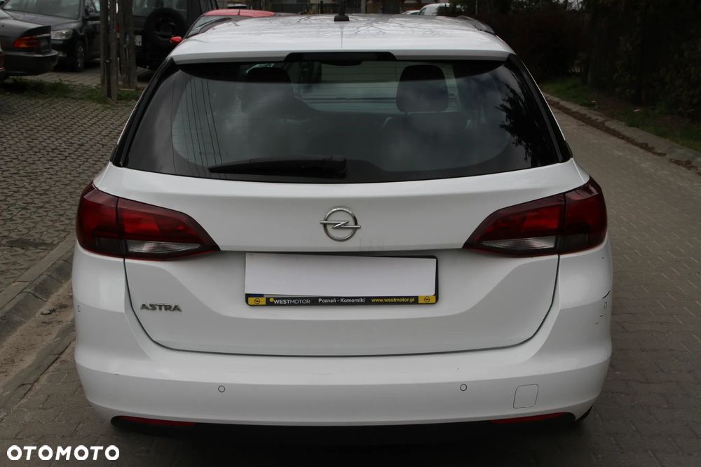 Opel Astra 1.2 T Elegance S&S - 6