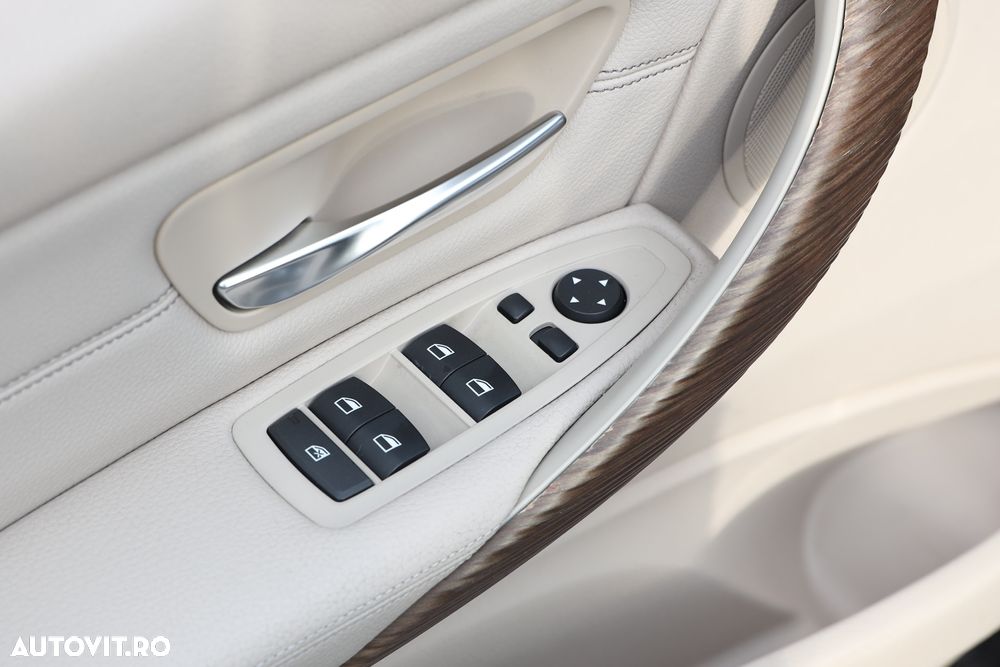 BMW Seria 3 320i Aut. Modern Line - 18