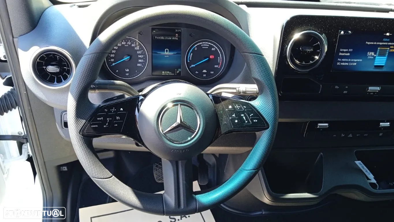 Mercedes-Benz E Sprinter 420/43 Furgão - 3
