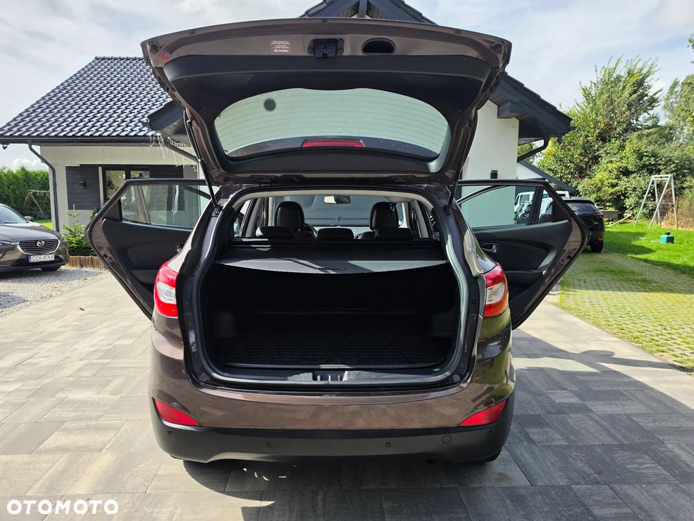 Hyundai ix35 1.6 2WD Fifa World Cup Edition - 16