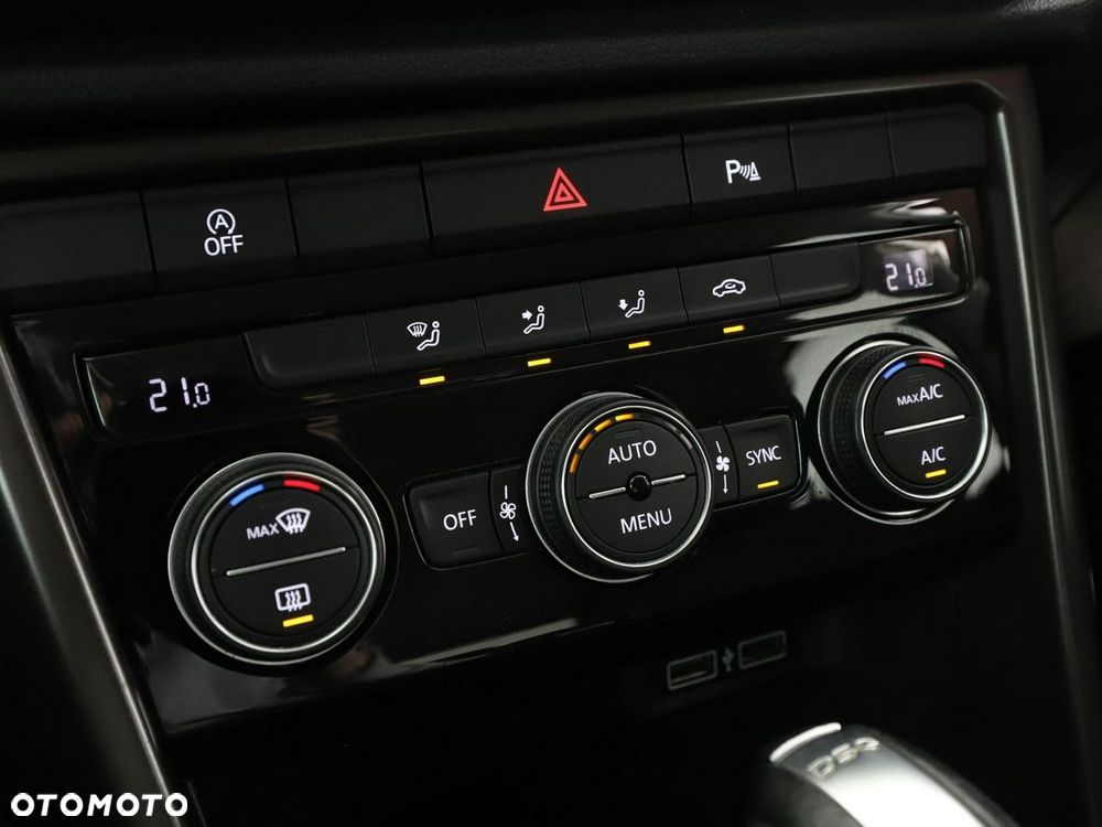 Volkswagen T-Roc 2.0 TDI Style DSG - 29