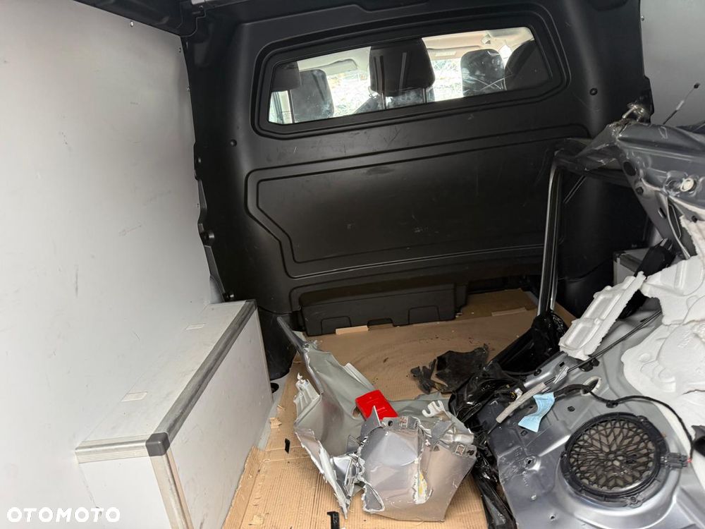 Opel Vivaro Kombi Long 2,8t Enjoy - 22