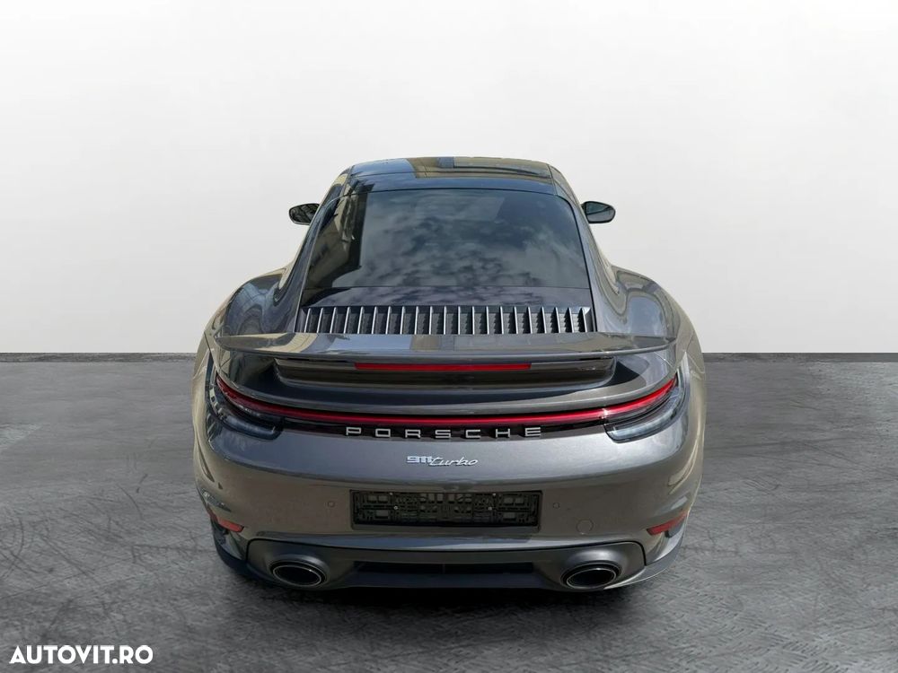 Porsche 911 Turbo - 8