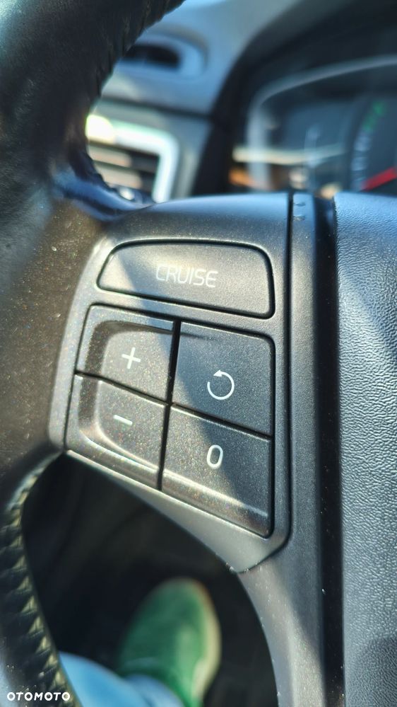 Volvo V70 D2 Momentum - 20