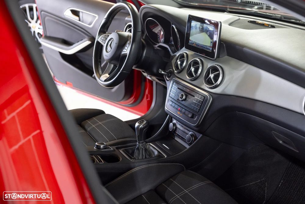 Mercedes-Benz GLA 180 (CDI) d Urban - 6