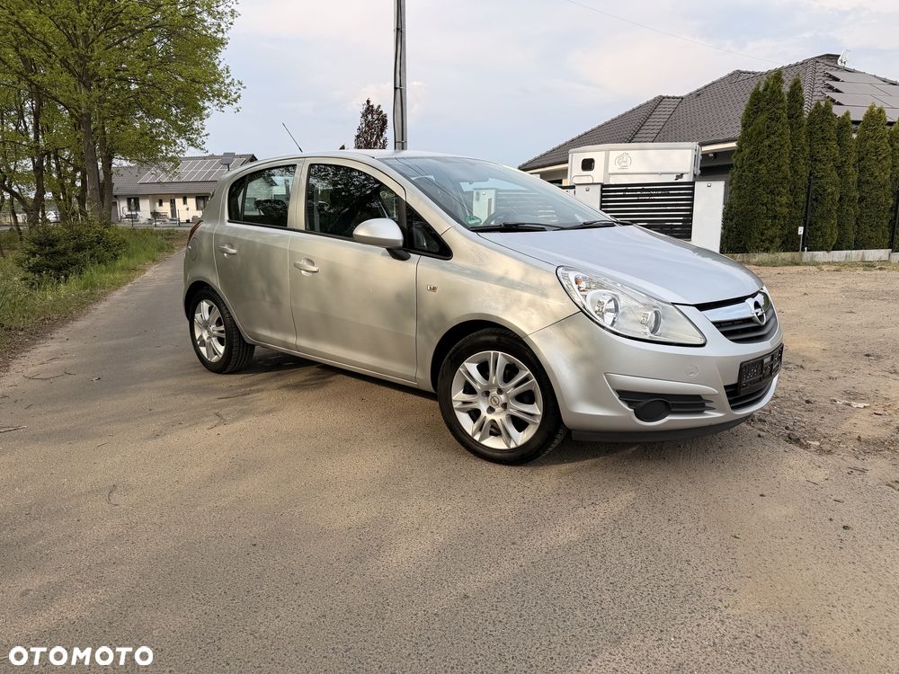 Opel Corsa - 1