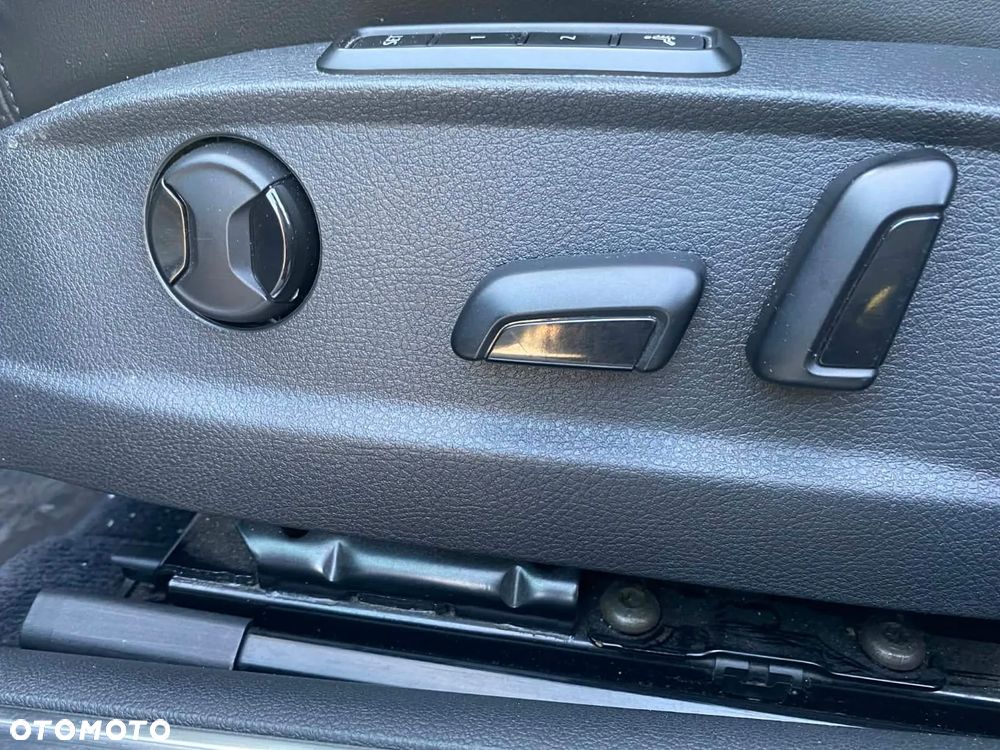 Volkswagen Passat 2.0 TDI BMT Highline - 9