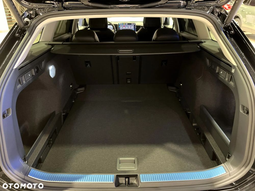 Volkswagen Passat Variant 2.0 TSI Business Plus DSG - 29