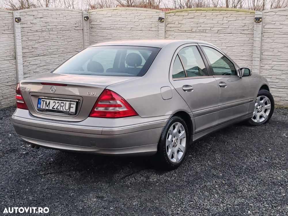 Mercedes-Benz C - 4