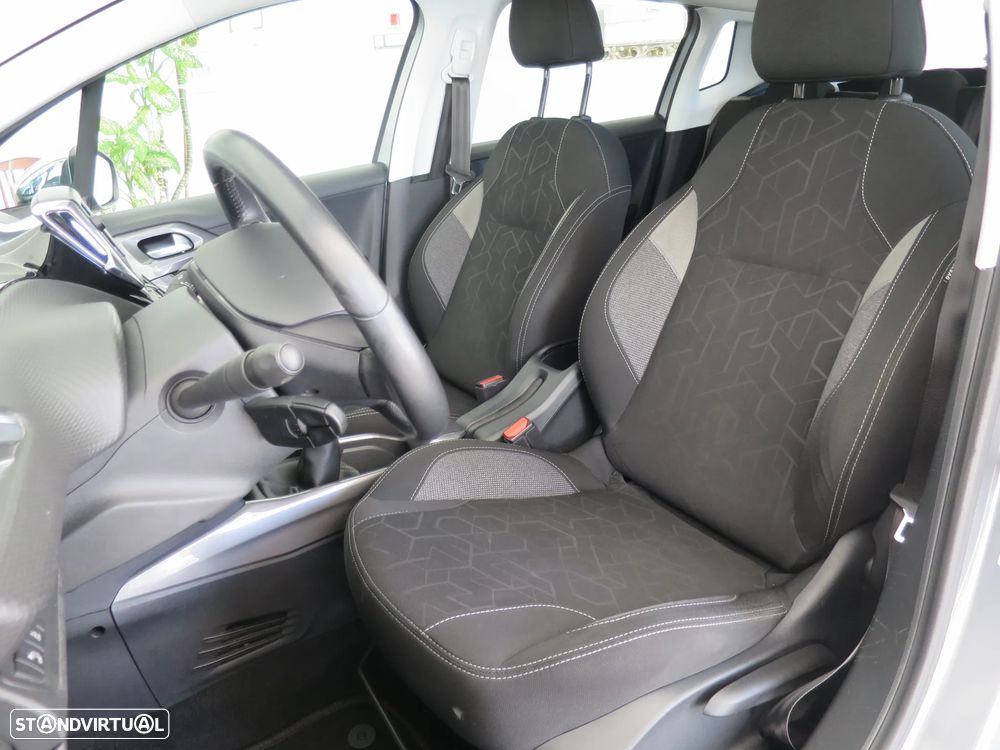 Peugeot 2008 1.2 PureTech Style - 12