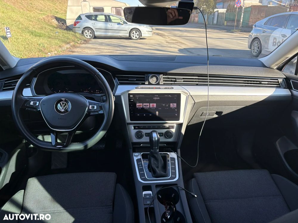 Volkswagen Passat 2.0 TDI DSG (BlueMotion Technology) Comfortline - 8