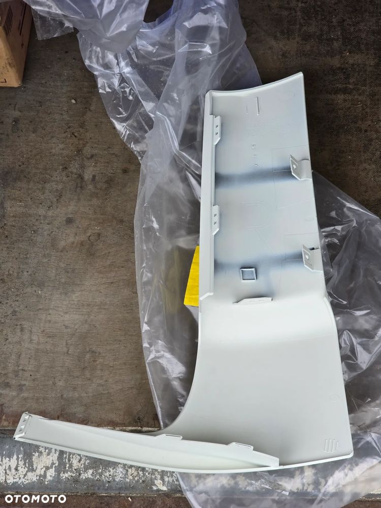 Owiewka kabiny prawa MERCEDES ATEGO II - 2